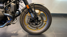 BMW R12 (24MY)